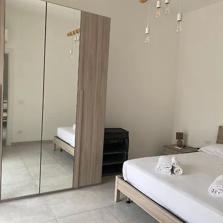La Casa Gialla * Formia